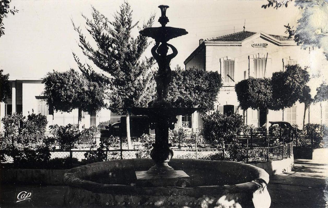 Saint Cloud 08- La mairie COLLECTION DES AMIS DE ND DE SANTA CRUZ.jpg